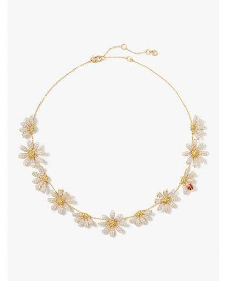 Fashion 4 - dazzling daisy statement necklace