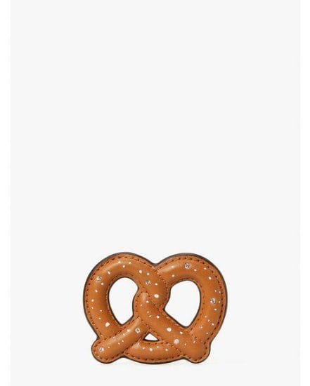 Fashion 4 - on a roll pretzel keychain