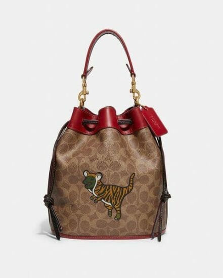 Fashion 4 Coach Lunar New Year Field Bucket Bag In Signature Canvas With Tiger Rexy