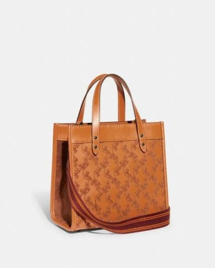 Fashion 4 Coach Field Tote 22 With Horse And Carriage
