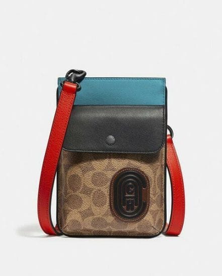 Fashion 4 Coach Hybrid Pouch With Signature Canvas Blocking And Coach Patch