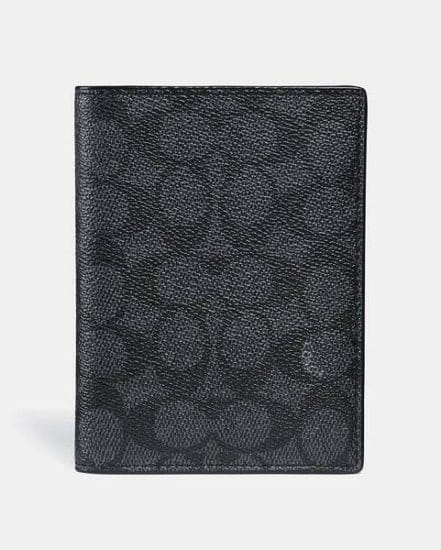 Fashion 4 Coach Passport Case In Signature Canvas
