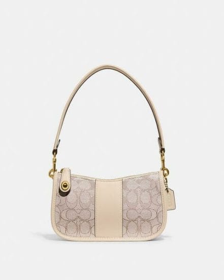 Fashion 4 Coach Swinger 20 In Signature Jacquard