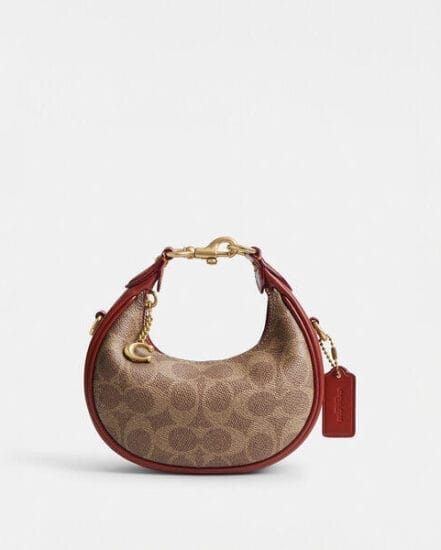 Fashion 4 Coach Jonie Bag In Signature Canvas
