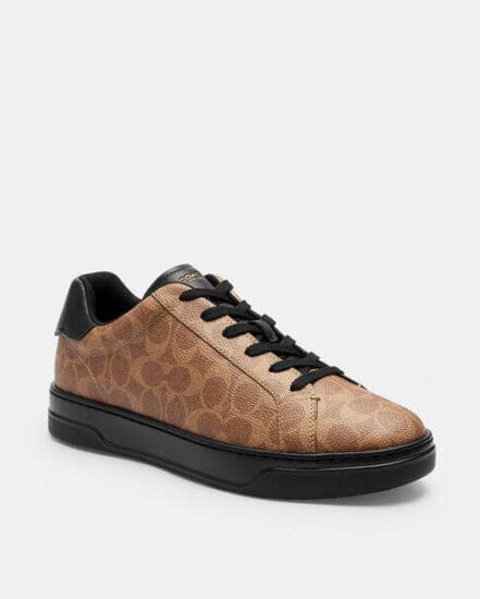 Fashion 4 Coach High Line Sneaker In Signature Canvas