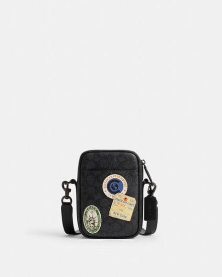 Fashion 4 Coach Hitch Crossbody In Signature Canvas With Patches