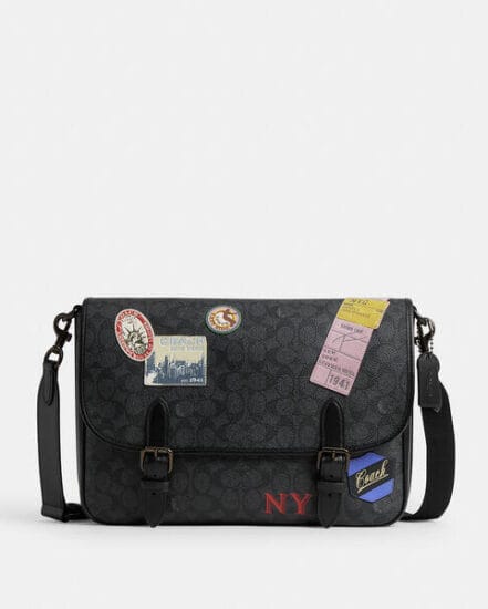 Fashion 4 Coach Hitch Messenger Bag In Signature Canvas With Patches